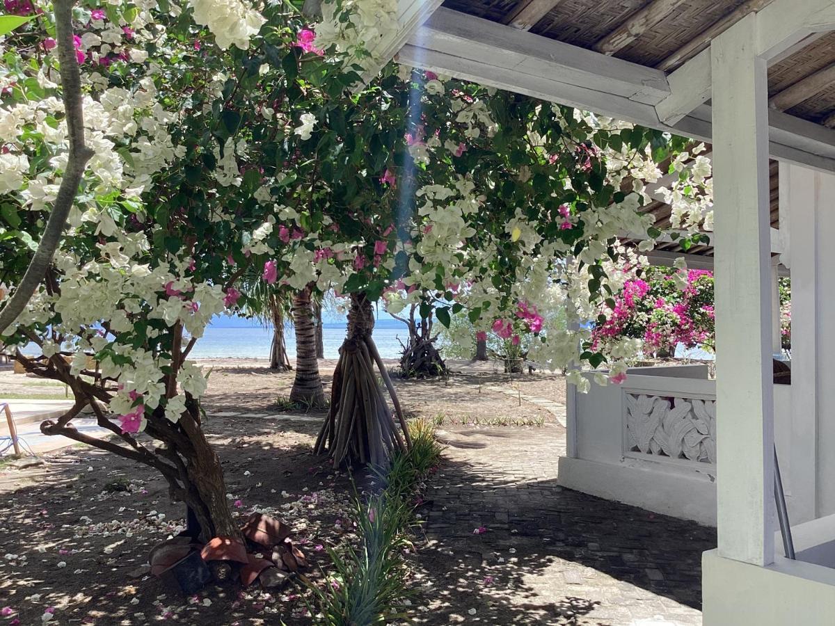 Juliantos By The Sea होटल