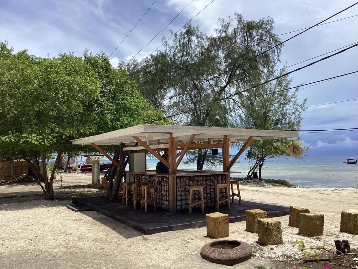 Hotel Juliantos By The Sea Gili Air